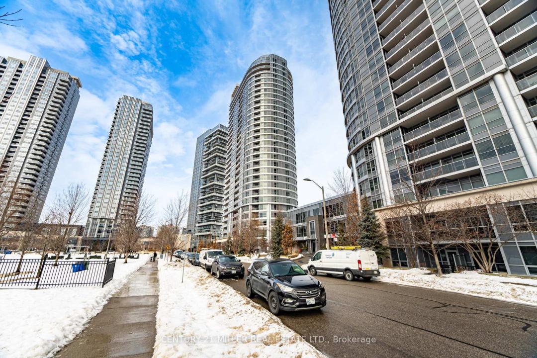 181 VILLAGE GREEN SQUARE, Toronto, Ontario M1S 0K6, Canadá