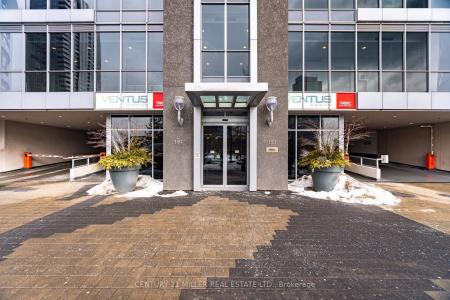 181 VILLAGE GREEN SQUARE, Toronto, Ontario M1S 0K6, Canadá