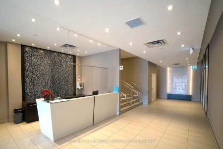 15277 YONGE STREET S, Aurora, Ontario L4G 1Y3, Canada
