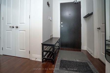 15277 YONGE STREET S, Aurora, Ontario L4G 1Y3, Canada
