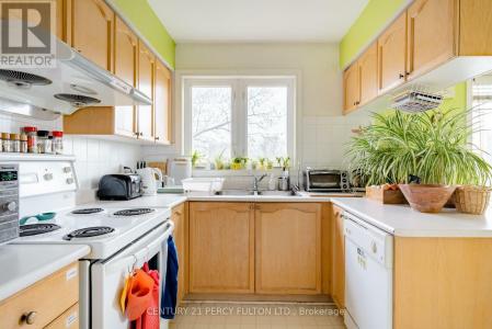 6A LEASIDE PARK DRIVE, Toronto (leaside), オンタリオ M4H 1R3, カナダ