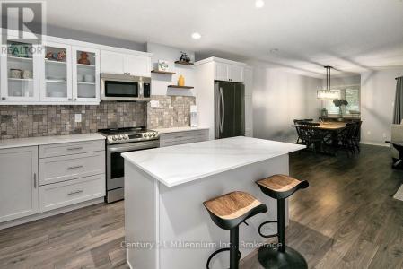 545 OXBOW CRESCENT, Collingwood, Ontario L9Y 5B4, Canada