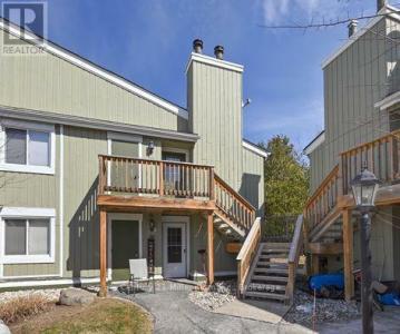 17 DAWSON DRIVE, Collingwood, Ontario L9Y 5B4, Canada