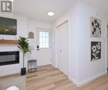 17 DAWSON DRIVE, Collingwood, Ontario L9Y 5B4, Canada