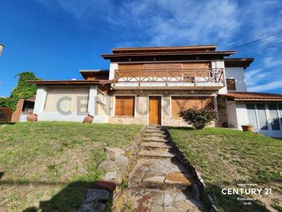 Av 2 3233, Villa Gesell, Buenos Aires Costa Atlántica 00001, Argentina