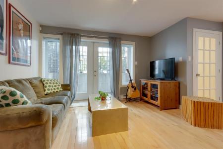 9468 Av. Vianney, Montréal (Villeray/Saint-Michel/Parc-Extension), Quebec H1Z 2Y7, Canada
