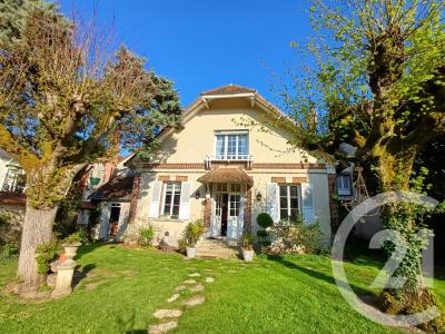 Cloyes Les Trois Rivieres, Centre 28220, France