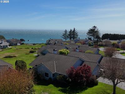 204 SCHOONER BAY DR, Brookings, Oregon 97415, USA