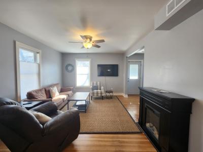 400 N 5th St, Clear Lake, Iowa 50428, USA