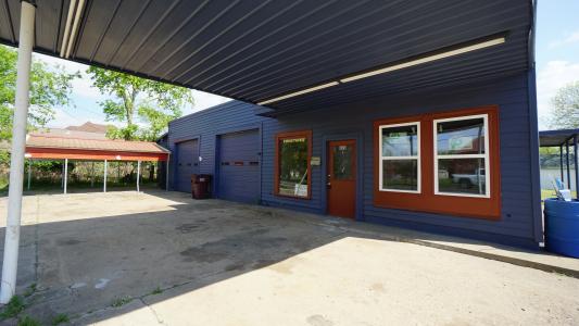 400 E Main Street, Honey Grove, Texas 75446, USA