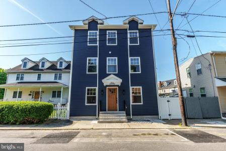 204 Barclay St, Burlington, Pennsylvania 08016, USA