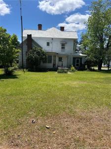 414 W. Main Street, Rowland, North Carolina 28383, HOA KỲ