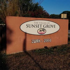 2085 SUNSET GROVE LANE, CLEARWATER, Florida 33765, USA