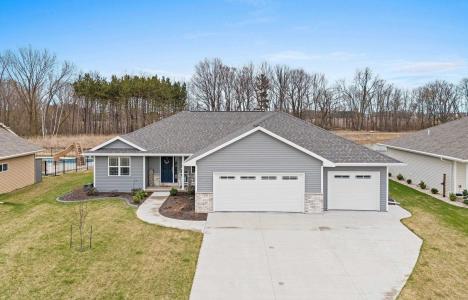 1644 MARIE Lane, Green Bay, Wisconsin 54313, USA
