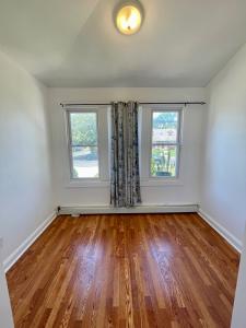 58 7th Street, Valley Stream, New York 11581