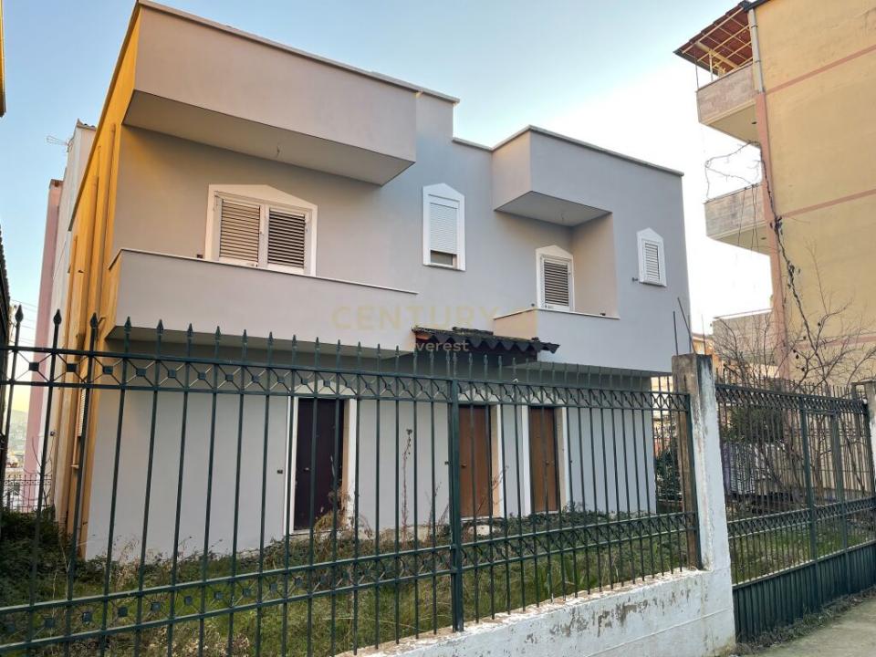 Kodra e Priftit, Tirana, Albania