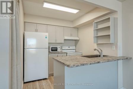 32 TANNERY STREET, Mississauga (streetsville), Ontario L5M 6T6, Canada