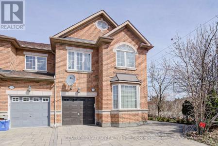 8 TOWNWOOD DRIVE, Richmond Hill (jefferson), Ontario L4E 4Y3, Canada