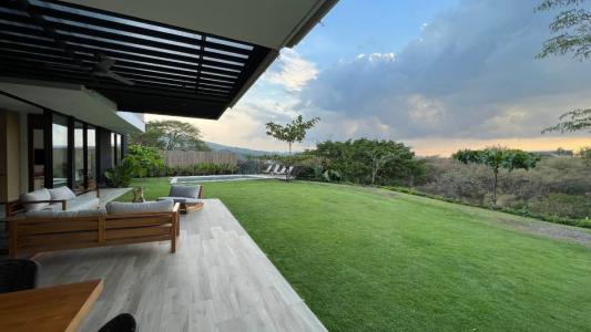 , Valle del Sol Pozos Santa Ana, San José 00001, Costa Rica