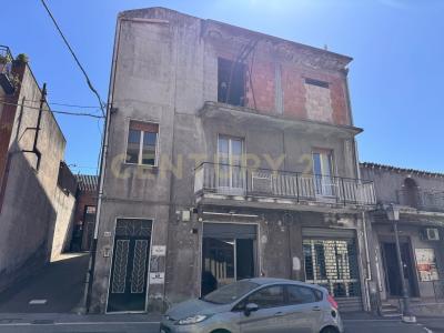 Belpasso, Sicilia 95032, イタリア