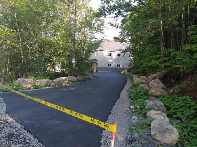 23  Rue Couillard, Saint-Hippolyte, Quebec J8A 2P9, Canada