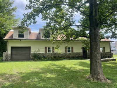 121 Wray St., Madison, Indiana 47250, USA