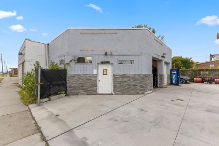12379 E 8 Mile Road, Warren, Michigan 48089, USA