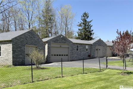 216 Laurel Ave., Lakewood, Nowy Jork 14750, USA