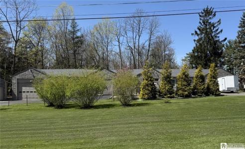 216 Laurel Ave., Lakewood, Nowy Jork 14750, USA