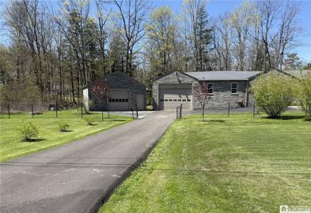216 Laurel Ave., Lakewood, Nowy Jork 14750, USA