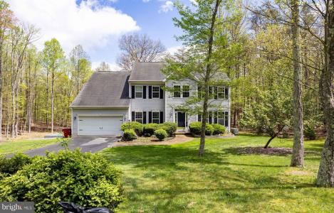350 Rotterham Dr., Hedgesville, WV 25427, USA