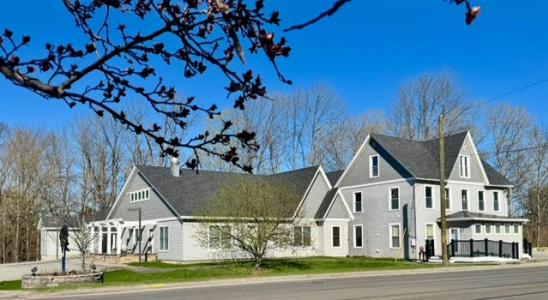 647 Maine Ave., Farmingdale, Maine 04344, USA