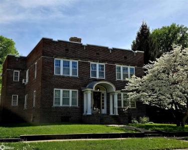 718 Avenue E., Fort Madison, Iowa 52627, USA