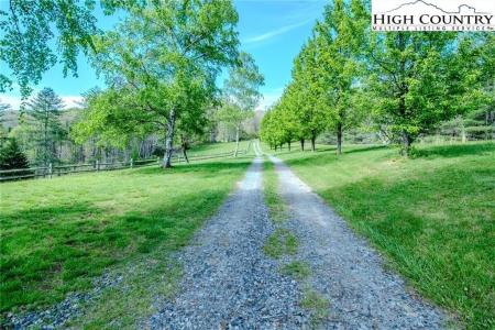 1612 Mill Creek Road, Todd, ノースカロライナ 28684, アメリカ合衆国
