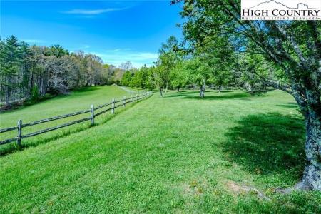 1612 Mill Creek Road, Todd, ノースカロライナ 28684, アメリカ合衆国