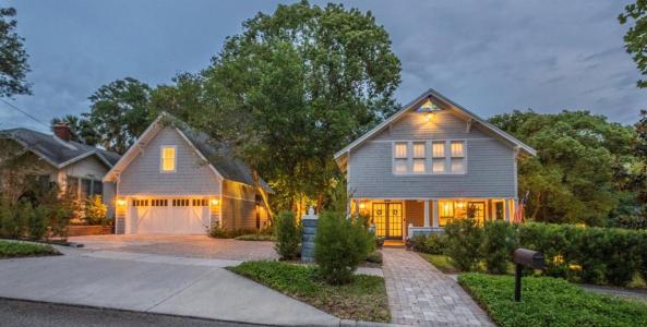 908 N TREMAIN STREET, Mount Dora, Florida 32757, USA