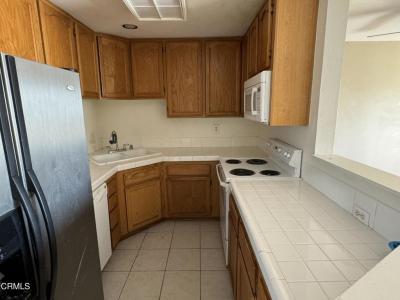 2713 Antonio Drive , 105, Camarillo, California 93010, Stati Uniti