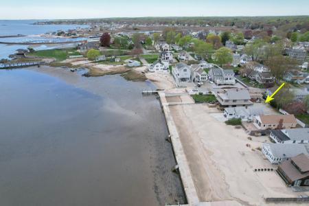 78 Hartford Avenue, Old Saybrook, Connecticut 06475, USA