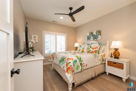 1713 N Rosemary Ave, Sioux Falls, Южная Дакота 57110, Соединенные Штаты