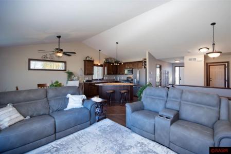 620 Tomahawk Court, Madison Lake, ミネソタ 56063, アメリカ合衆国