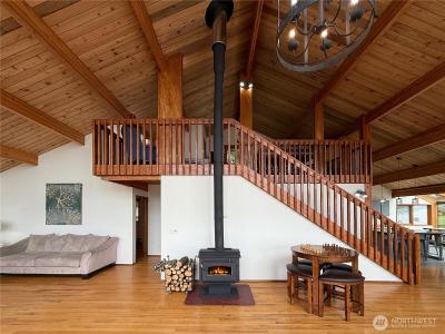 34 A Saratoga Drive, Hat Island, Washington 98206, USA