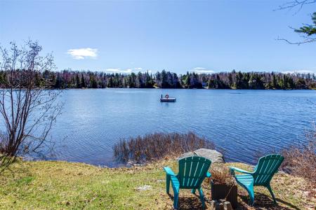 14  Ch. Lakeshore, Morin-Heights, Quebec J0R 1H0, Canada