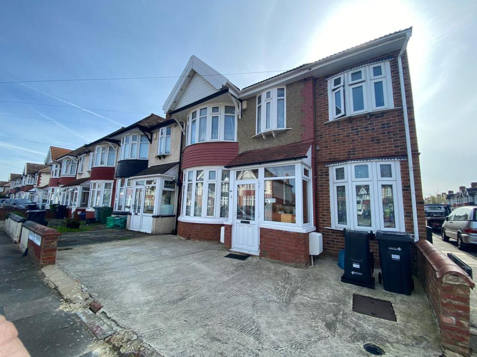 Ashburton Avenue, Ilford, Великобритания