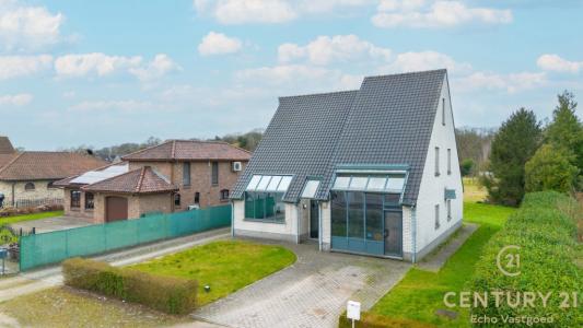Steenweg op Oosthoven 325., Turnhout, 2300, Bélgica