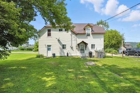 80-82 Rue St-Patrick, L'Isle-aux-Allumettes, كيبيك J0X 1M0, كندا
