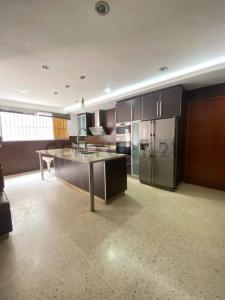 Calle 5 Vista Alegre Casa Santa Ana, Caracas, Distrito Capital 00001, Venezuela