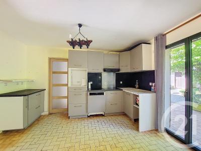 St Pierre Les Nemours, Île-de-France 77140, Francia