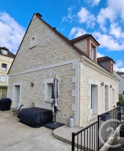 St Maximin, Picardie 60740, France