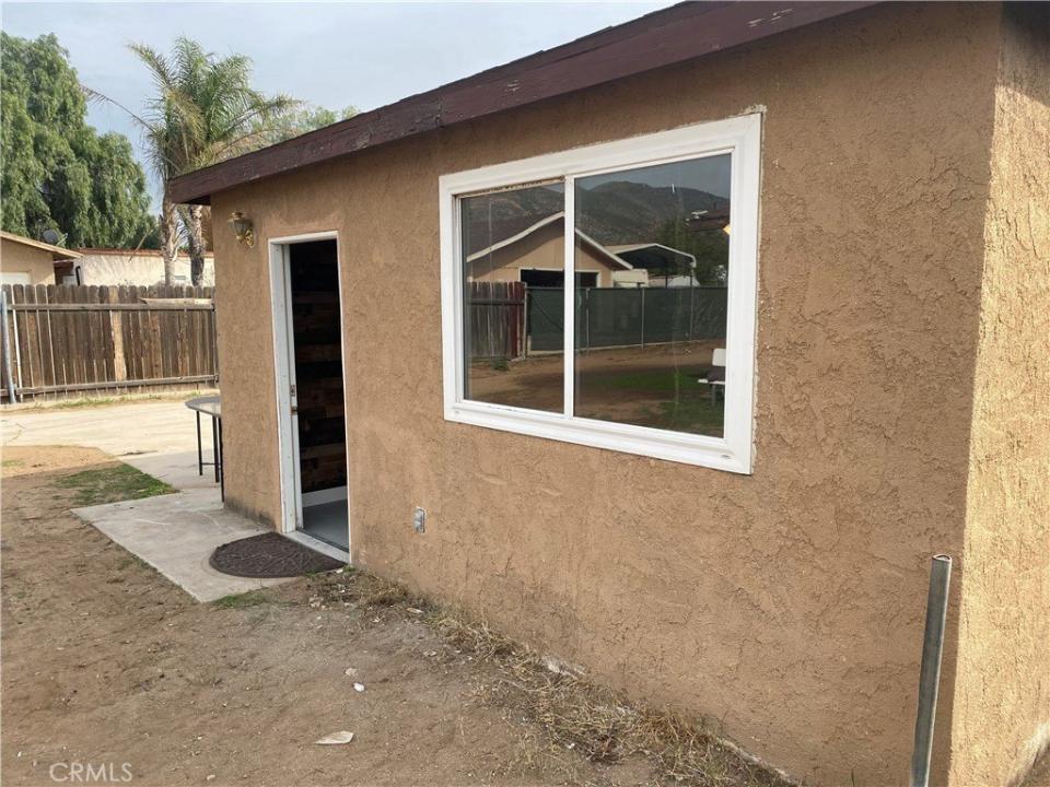 8251 Mission Boulevard, Jurupa Valley, 加州 92509, 美國