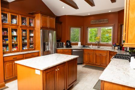 2804 Hash Ridge Road, Barboursville, 웨스트 버지니아 25504, 미국
